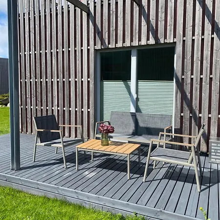 Yahtclub Apartment Kuressaare Exterior photo